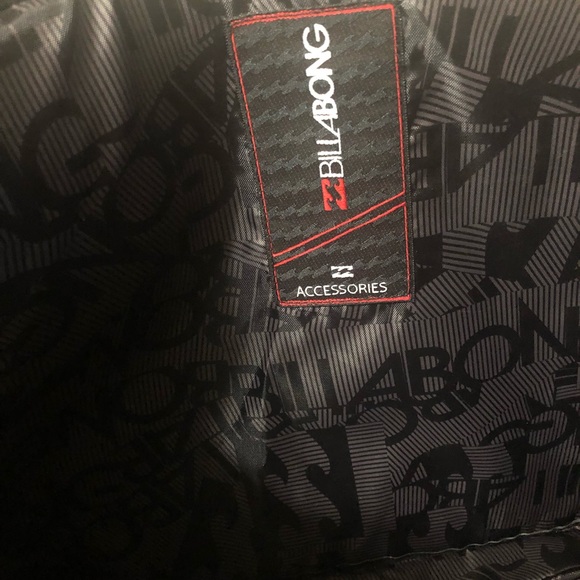 BILLABONG MESSENGER BAG - Picture 5 of 9